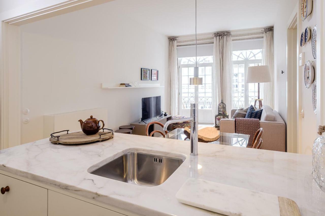 Boutique Rentals-Flores Plaza In City Historical Center Porto Eksteriør billede