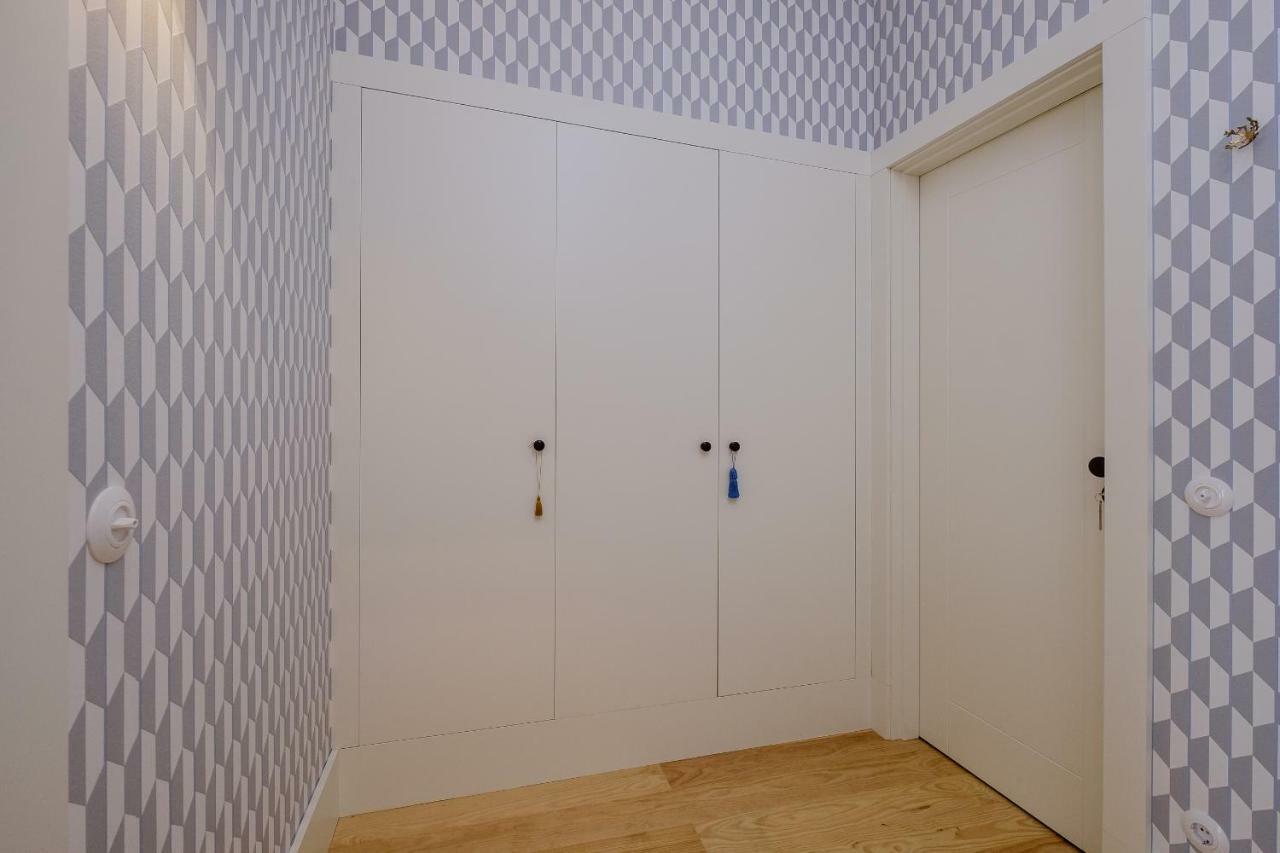 Boutique Rentals-Flores Plaza In City Historical Center Porto Eksteriør billede
